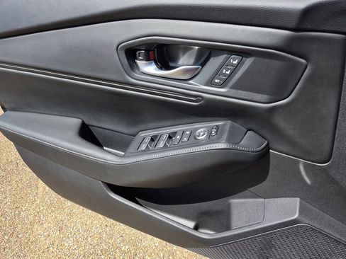 Used 2025 Honda Accord Sport image 18