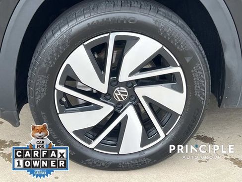 Used 2025 Volkswagen Atlas SE FWD image 6