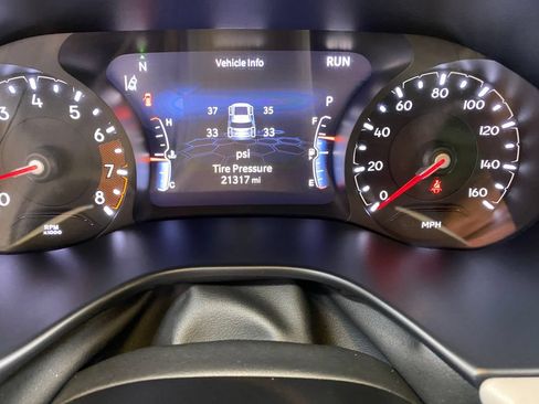 Used 2025 Jeep Compass Limited AWD/4WD image 37
