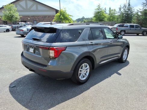 Used 2025 Ford Explorer Active RWD image 5