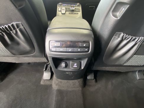 Used 2022 Hyundai Palisade SEL w/ 8P Bench Seat Package AWD/4WD image 40