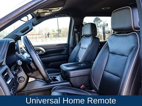 Used 2023 Chevrolet Suburban Premier image 10