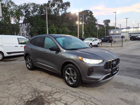 Certified 2023 Ford Escape ST-Line w/ Tech Pack #1 AWD/4WD image 1