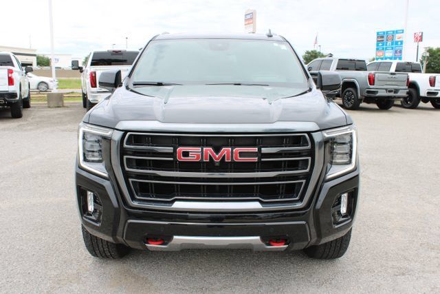 Used 2023 GMC Yukon AT4 w/ AT4 Premium Package AWD/4WD image 2