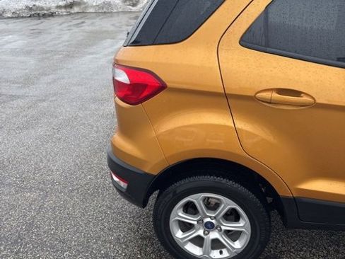 Used 2022 Ford EcoSport SE w/ SE Convenience Package image 13