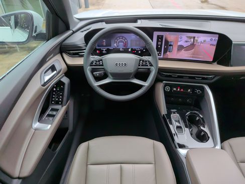 Certified 2026 Audi Q5 Premium Plus AWD/4WD image 31