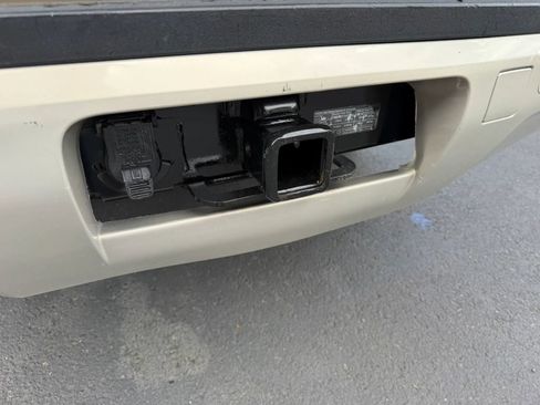 Used 2007 Chevrolet Suburban LTZ w/ LTZ Preferred Equipment Group AWD/4WD image 6