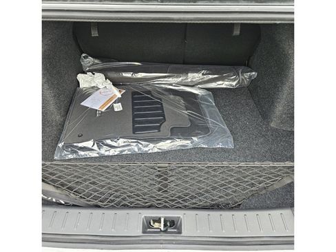 New 2025 Nissan Versa SR w/ Trunk Package image 17