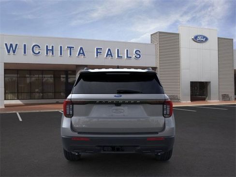 New 2026 Ford Explorer Active image 5