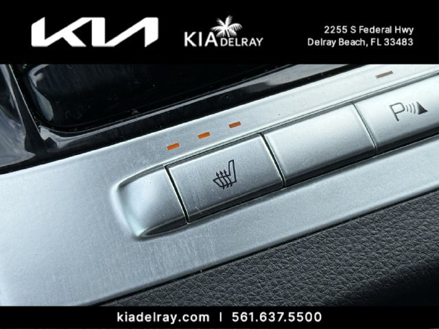 Certified 2024 Kia Carnival EX FWD image 26