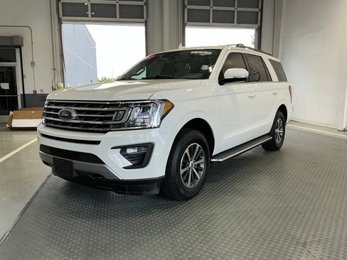 Used 2021 Ford Expedition XLT AWD/4WD image 2