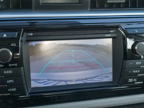 Used 2016 Toyota Corolla LE image 24