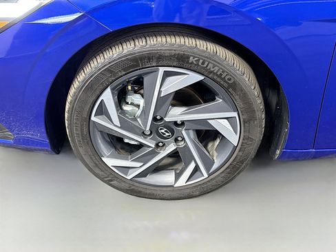Used 2025 Hyundai Elantra Sport image 38