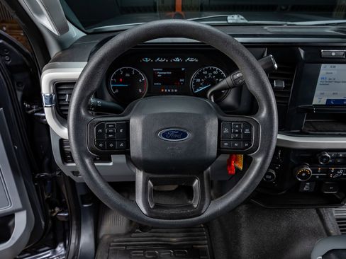 Used 2024 Ford F350 XL w/ FX4 Off-Road Package image 18