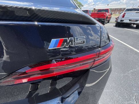 Used 2026 BMW M5 w/ Carbon Package AWD/4WD image 32