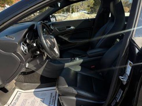 Used 2014 Mercedes-Benz CLA 250 4MATIC image 9