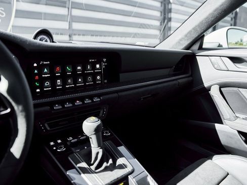 Used 2022 Porsche 911 GT3 image 54