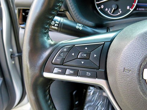 Used 2022 Nissan Sentra SV w/ All-Weather Package image 17