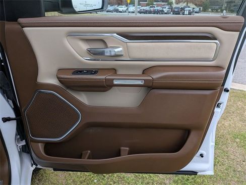 Used 2021 RAM 1500 Laramie image 33