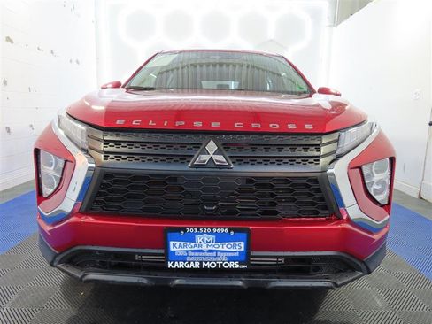 Used 2023 Mitsubishi Eclipse Cross ES image 3