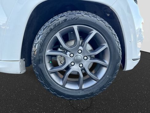 Used 2020 Jeep Grand Cherokee High Altitude AWD/4WD image 13