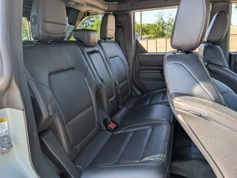 Used 2024 Ford Bronco Badlands image 27