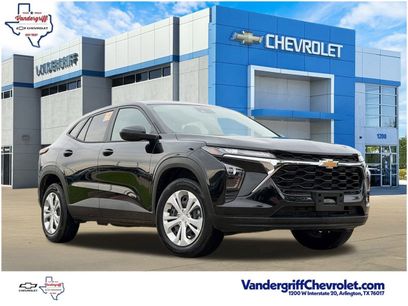 Certified 2025 Chevrolet Trax LS w/ Driver Confidence Package