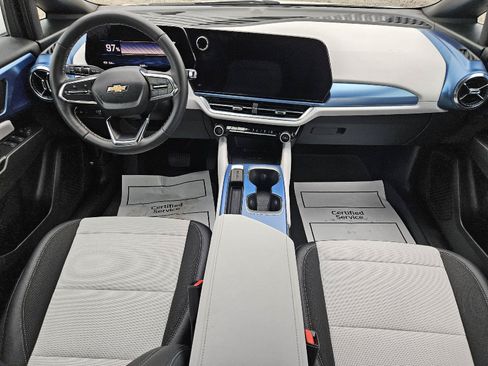 Used 2025 Chevrolet Equinox EV LT FWD image 21