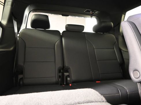 Used 2026 Chevrolet Traverse High Country w/ LPO, Floor Liner Package AWD/4WD image 17