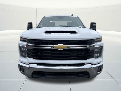 Used 2024 Chevrolet Silverado 3500 LT w/ Convenience Package image 8