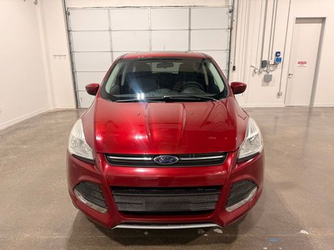 Used 2016 Ford Escape SE FWD image 2