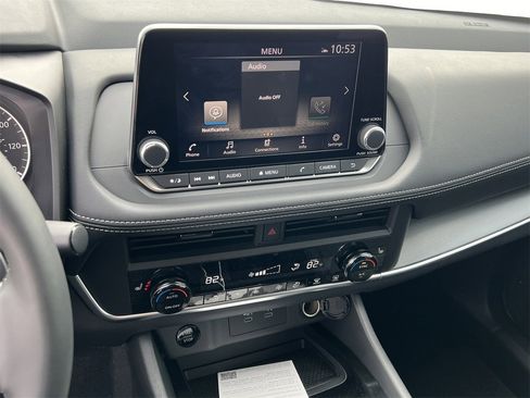 New 2026 Nissan Rogue SV image 10