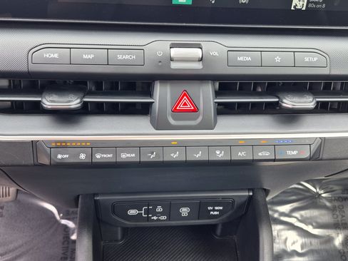 Used 2025 Kia K4 FWD image 29