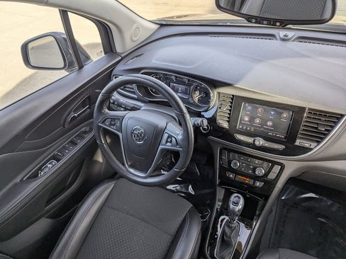 Used 2022 Buick Encore Preferred w/ Safety Package image 25