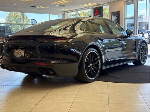 Used 2021 Porsche Panamera image 5