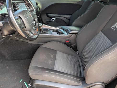 Used 2021 Dodge Challenger R/T Scat Pack RWD image 6