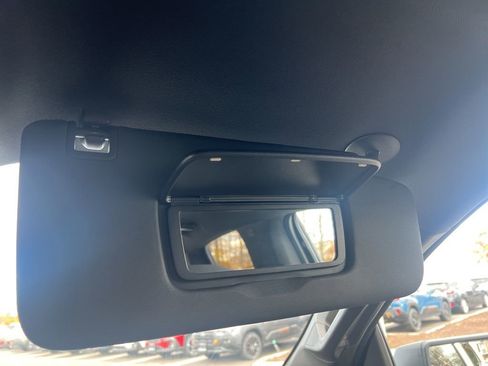 Used 2025 Chevrolet Colorado W/T image 23