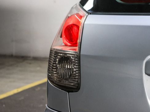 Used 2005 Toyota Matrix XR FWD image 11