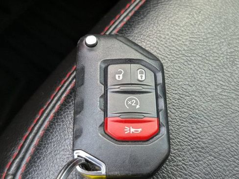 Used 2020 Jeep Wrangler Unlimited Rubicon AWD/4WD image 30