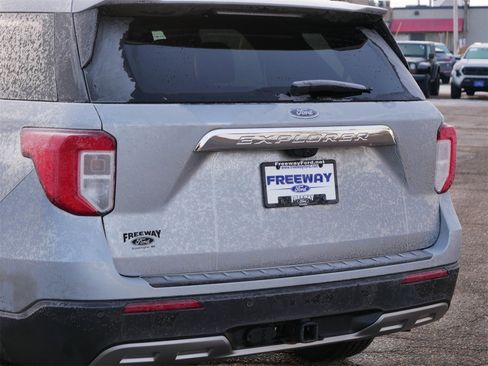 Certified 2020 Ford Explorer XLT w/ Equipment Group 202A image 10