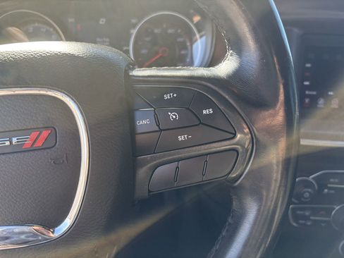 Used 2019 Dodge Charger SXT image 18