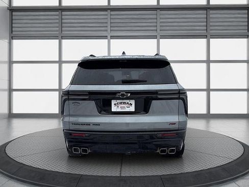 Used 2024 Chevrolet Traverse RS w/ LPO, Floor Liner Package image 7