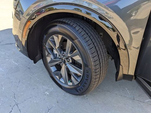 Certified 2025 Kia Sportage SX Prestige image 38