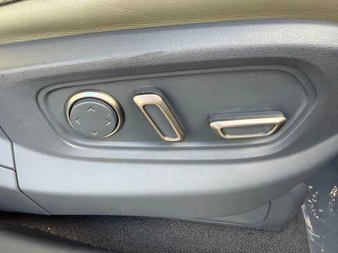 Used 2022 Rivian R1T Adventure image 37