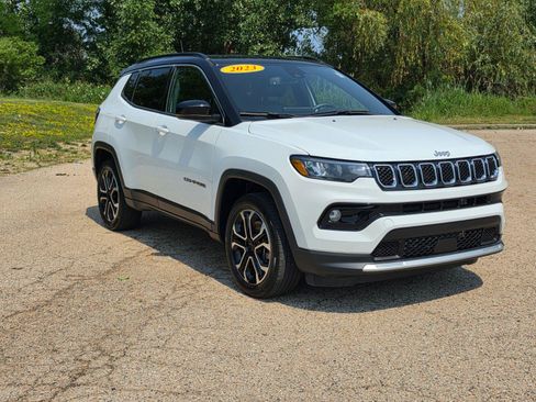 Used 2023 Jeep Compass Limited AWD/4WD image 16