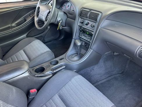 Used 2001 Ford Mustang GT RWD image 15
