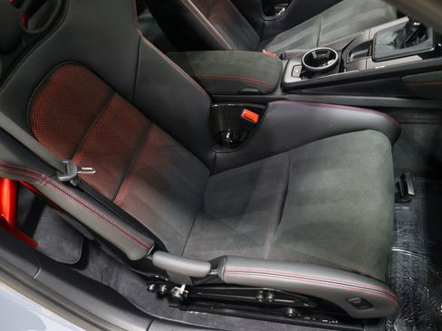 Used 2025 Porsche 911 GT3 RS w/ Weissach Package RWD image 41