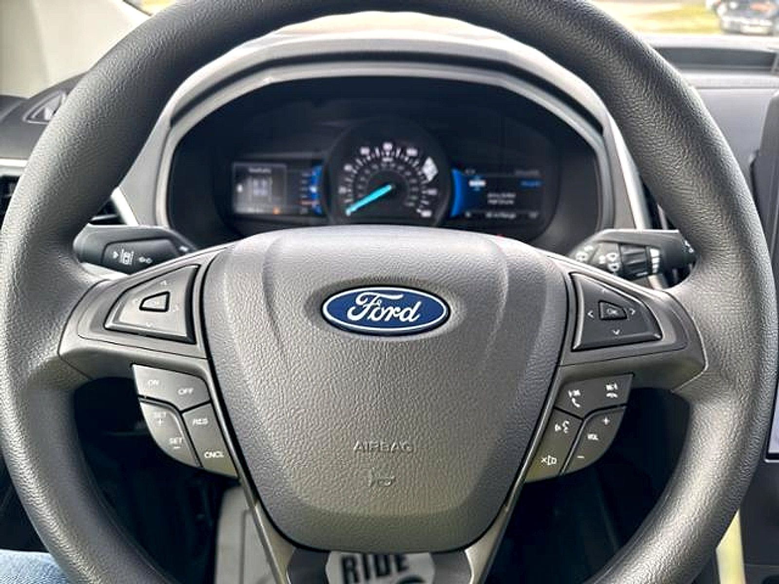 Used 2024 Ford Edge SE AWD/4WD image 12
