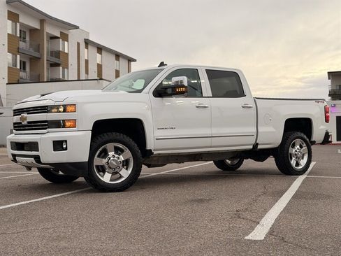 Used 2018 Chevrolet Silverado 2500 LT w/ Custom Sport Edition image 9