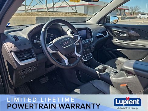 Used 2024 GMC Terrain SLT image 12
